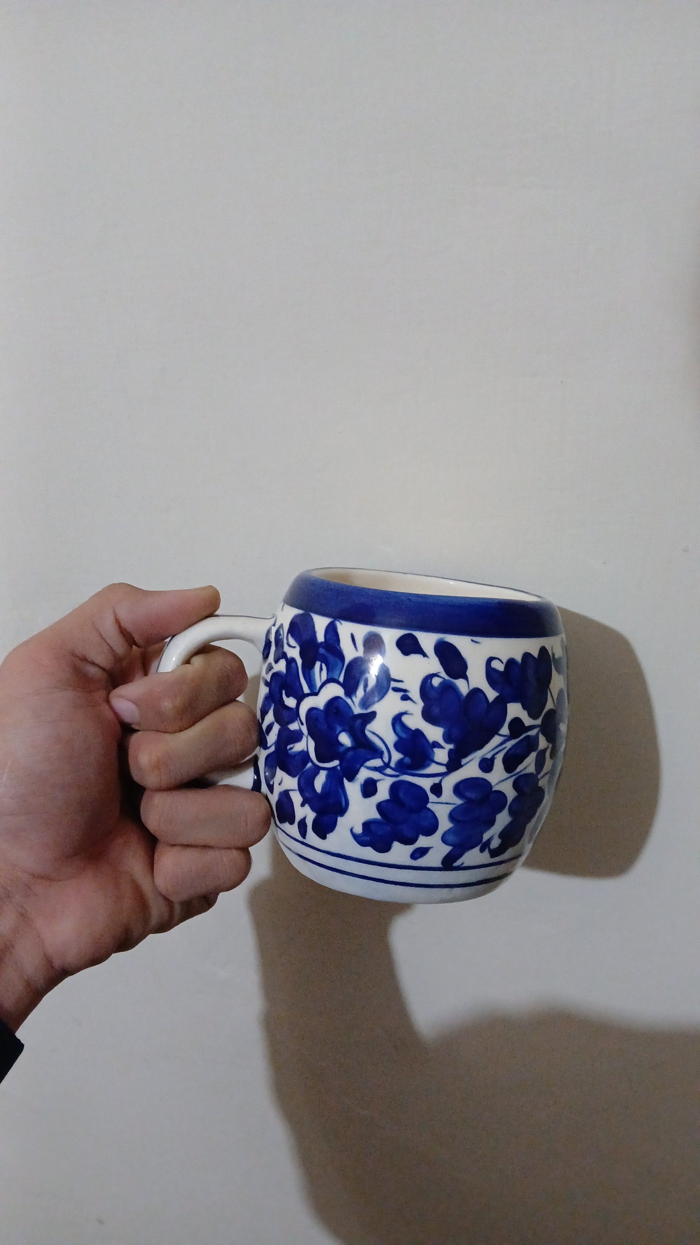 Large Serene Blue Mug with lid Safalina